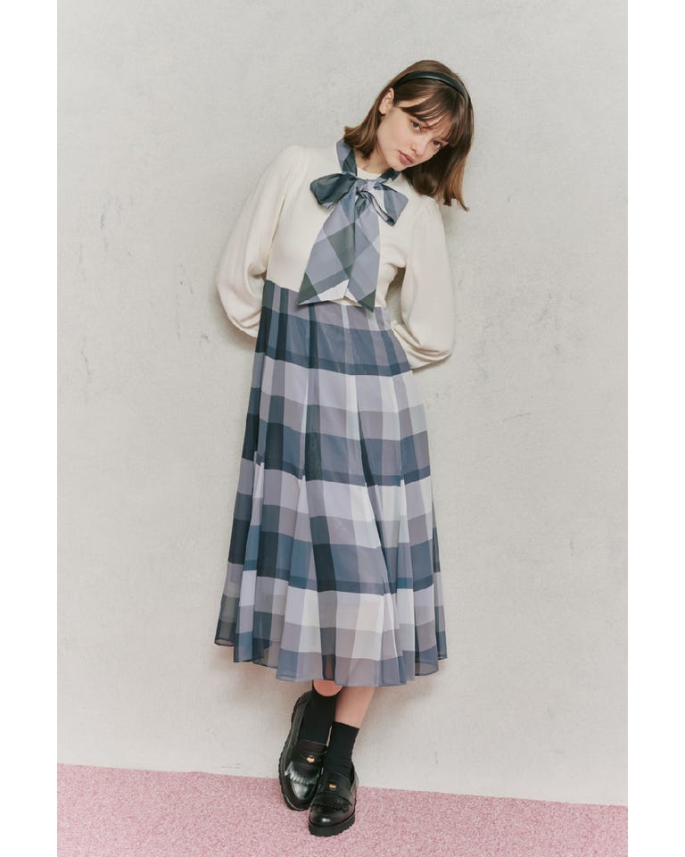 BLUE LABEL CRESTBRIDGE(ブルーレーベル・クレストブリッジ)【公式サイト】