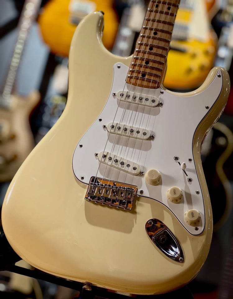 Stratocaster Hardtail Olympic White / 1974: エレキギター｜三木楽器