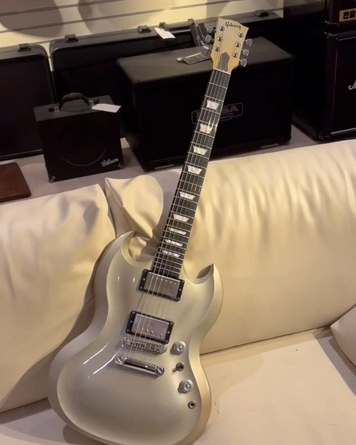 Guitar of the Month SG Diablo Metallic Silver 2008: エレキギター