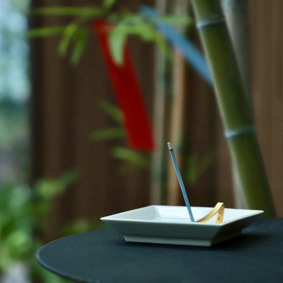 ウェブショップ四方香皿 小 クリーム: 香りとともに【公式】お香の専門