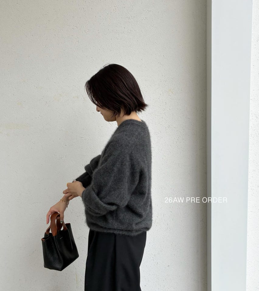 レディース】ROYAL CASHMERE FUR V NECK SWEATER | ATON(エイトン