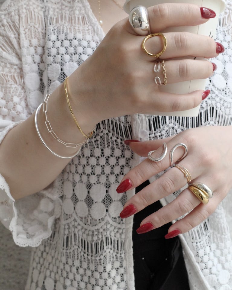 bone] medium plain bangle｜ARTIDA OUD（アルティーダ ウード）