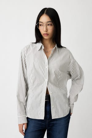 【otonaMUSE掲載】OVER SHOULDER フィットシャツ