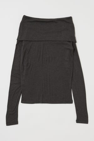 OFF SHOULDER カットトップス