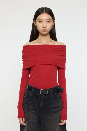 OFF SHOULDER カットトップス