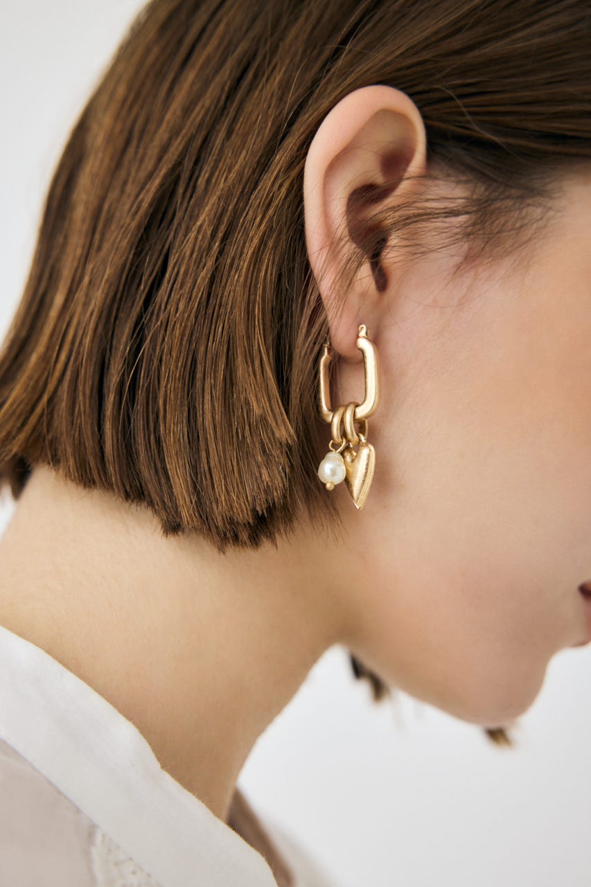 MANY CHARMS HOOP イヤリング GLD FREE