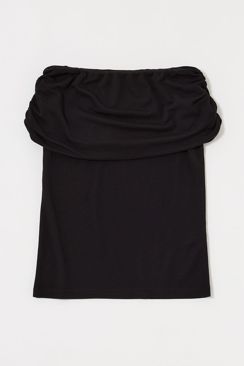 MOUSSYマウジー肌見せOFF SHOULDERオフショル TUCK ブラウス MOUSSY（マウジー）の「OFF SHOULDER TUCK ブラウス（シャツ