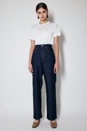moussy クロスウエスト　新品タグ付き MOUSSY CROSS WAIST WIDE STRAIGHT ワイドデニム 新品タグ付き