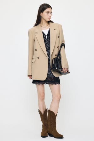 BACK TUCK TAILORED ジャケット