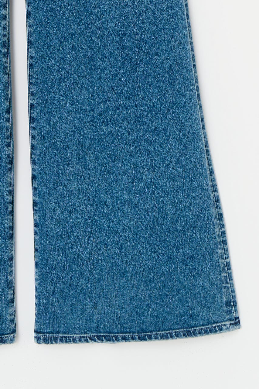 【美脚見えデニム】【SNSで話題！】ADVANCED LONG LEG フレア BLU 26inch