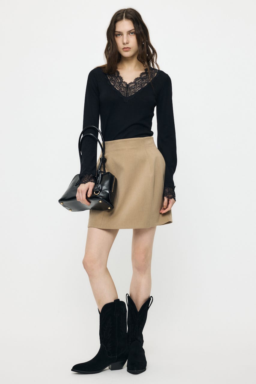 ES V NECK LACE トップス BLK 2