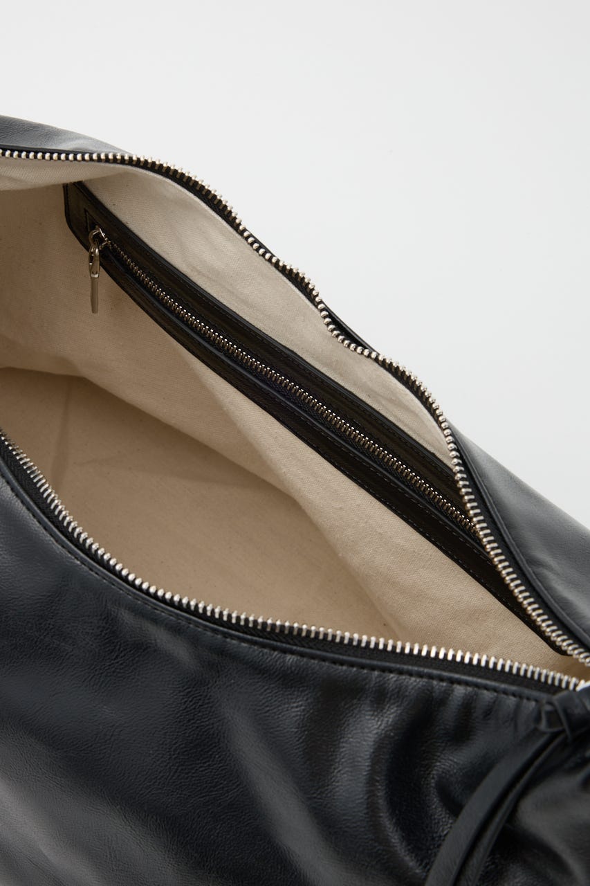 SLOUCHY F/LEATHER バッグ BLK FREE