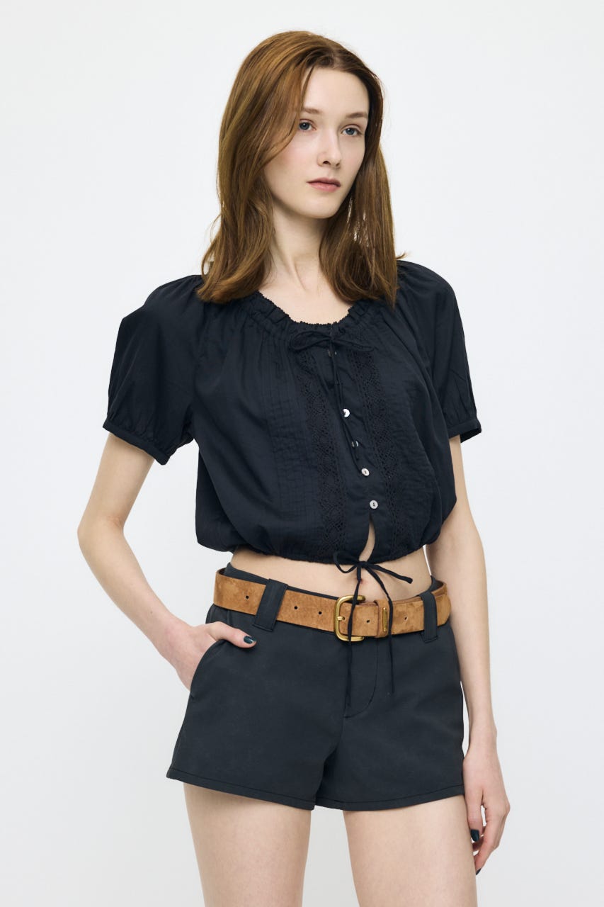 SCOOP NECK PIN TUCK ブラウス BLK FREE