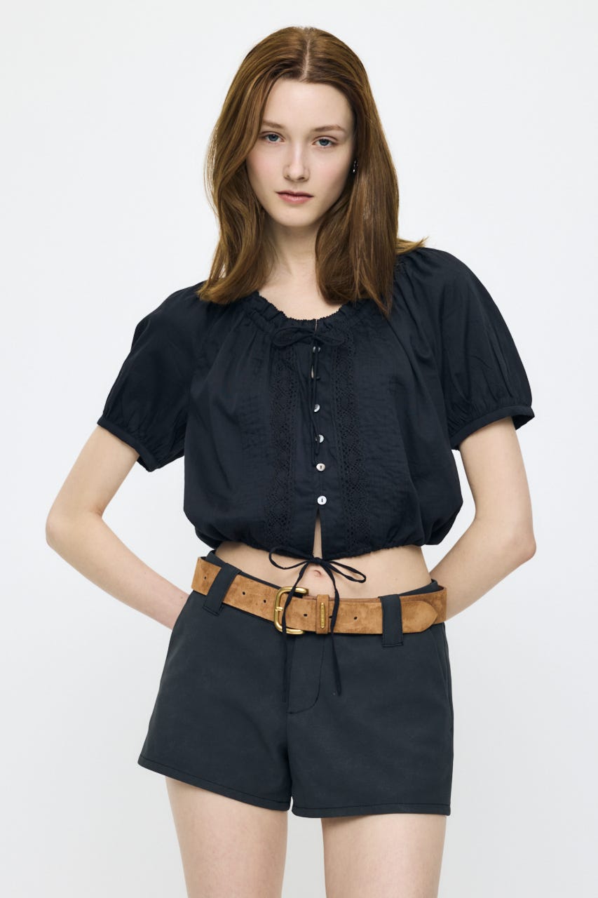 SCOOP NECK PIN TUCK ブラウス BLK FREE