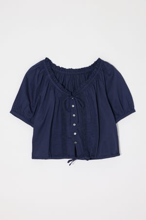 SCOOP NECK PIN TUCK ブラウス