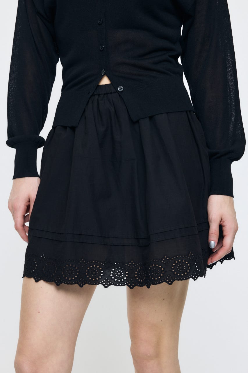 EYELET HEM FLARE MINI スカート BLK 1