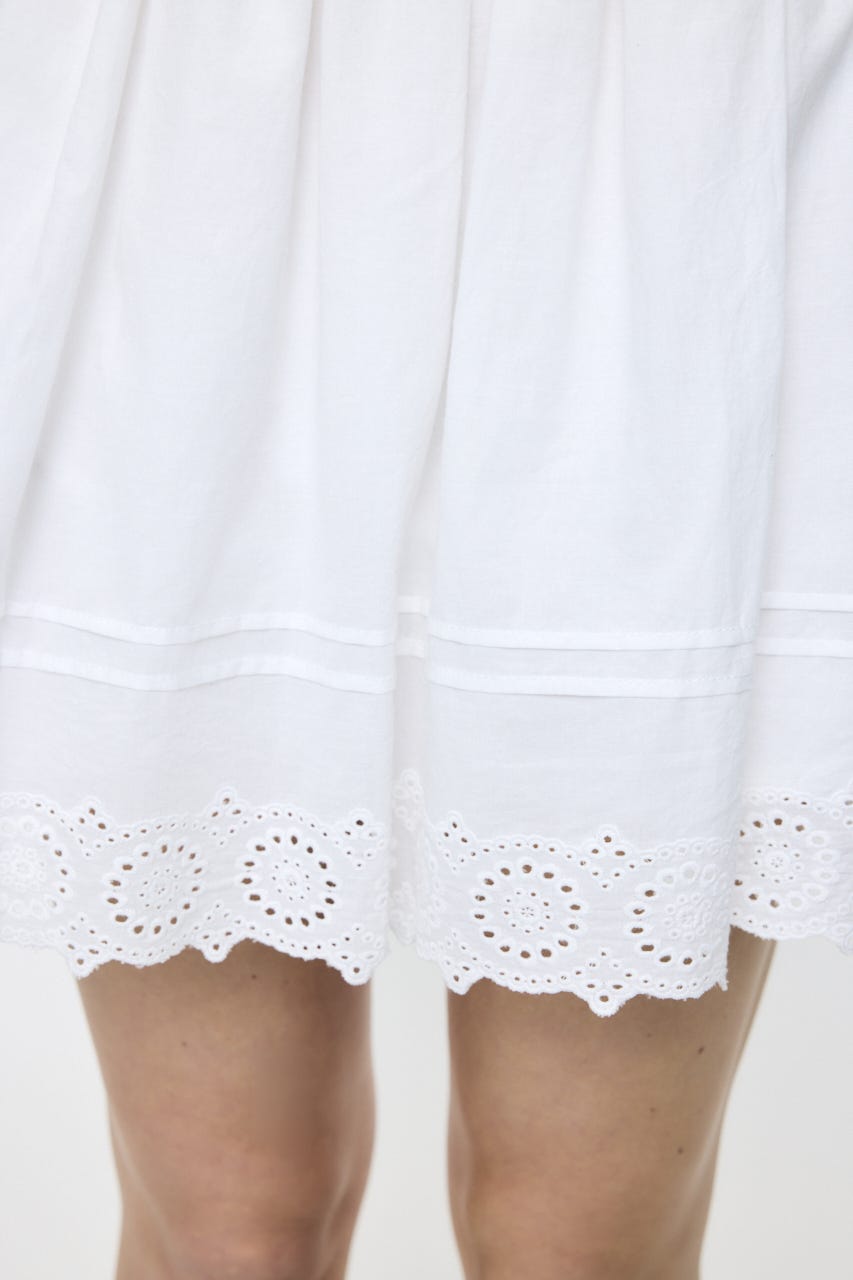 EYELET HEM FLARE MINI スカート WHT 1