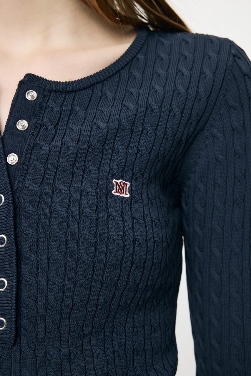 HENRY NECK CABLE KNIT トップス NVY FREE