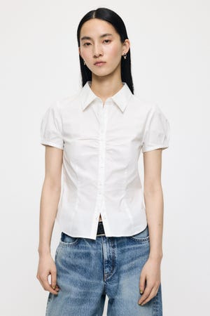 SHORT SLEEVE FIT シャツ