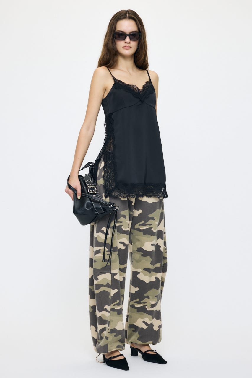 LACE TRIM SATIN キャミ BLK FREE