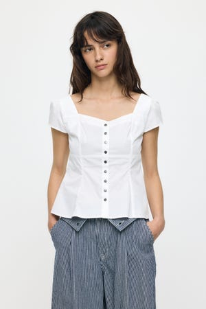 BUTTON UP FITTED ブラウス