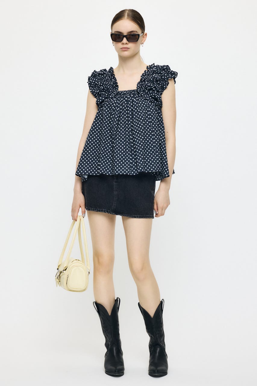 【WEB限定カラー】SHOULDER FRILLS トップス 柄BLK FREE