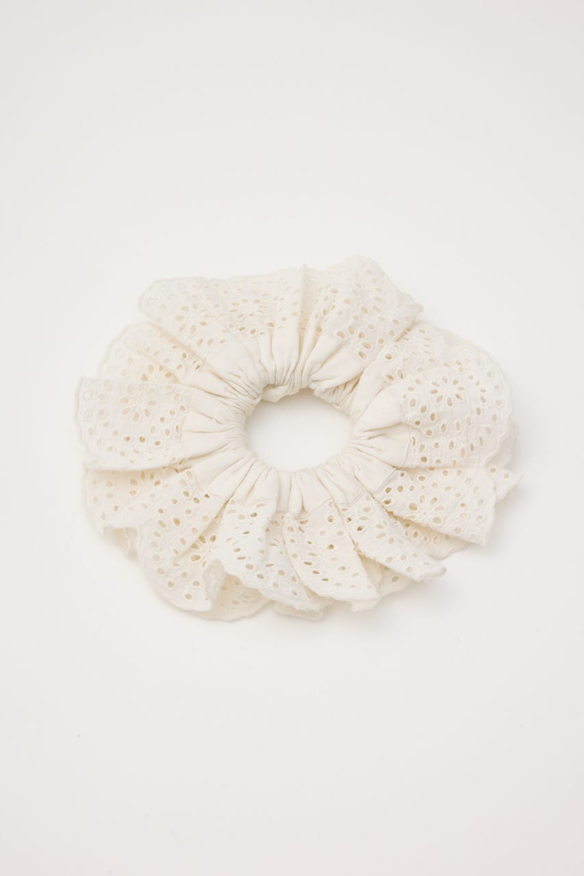 EYELET シュシュ WHT FREE