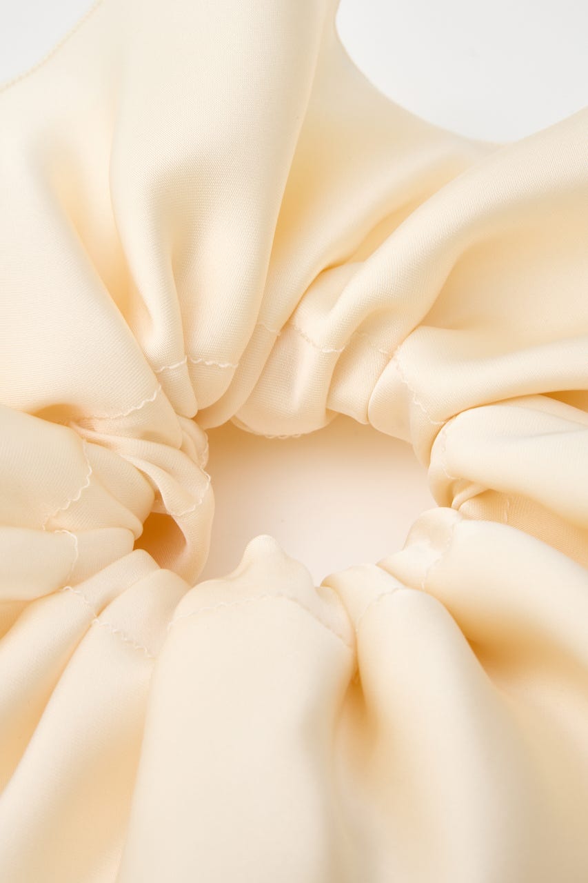 FRILL シュシュ WHT FREE