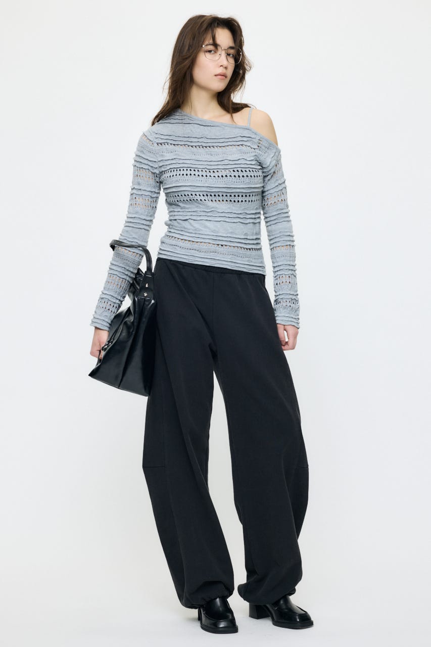 【WEB限定カラー】RANDOM STRIPE OFF SHOULDER トップス T.GRY FREE