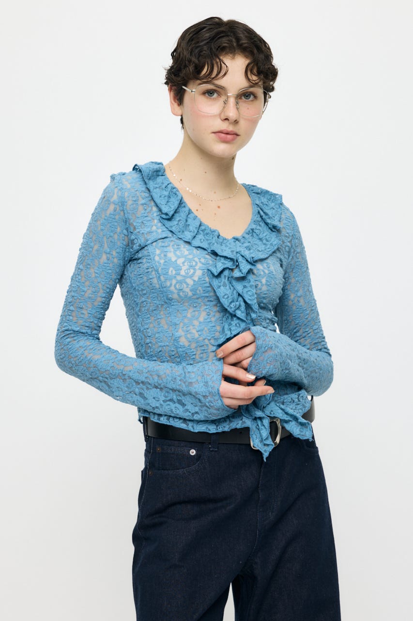 LACE RUFFLE トップス BLU FREE