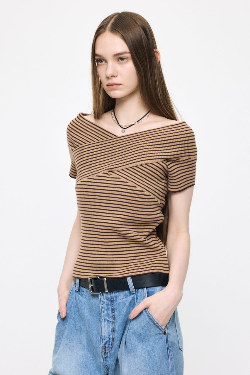 CROSS OFF SHOULDER トップス 柄BEG FREE