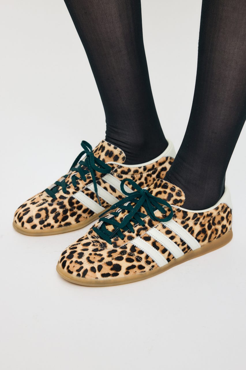 adidas GAZELLE LO PRO W 柄BRN 23.5cm