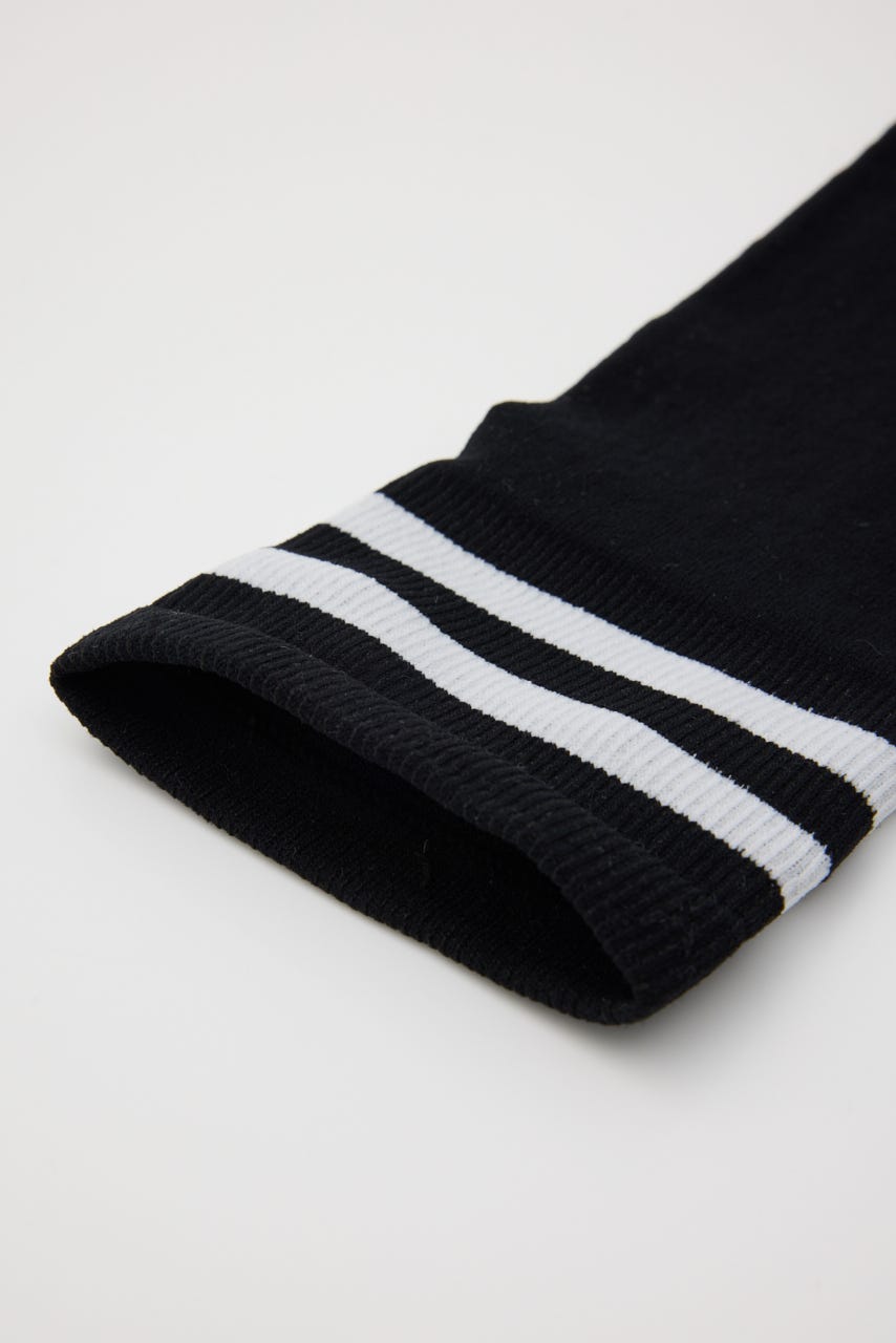 【先行予約中！】U/M SHEER ソックス BLK FREE