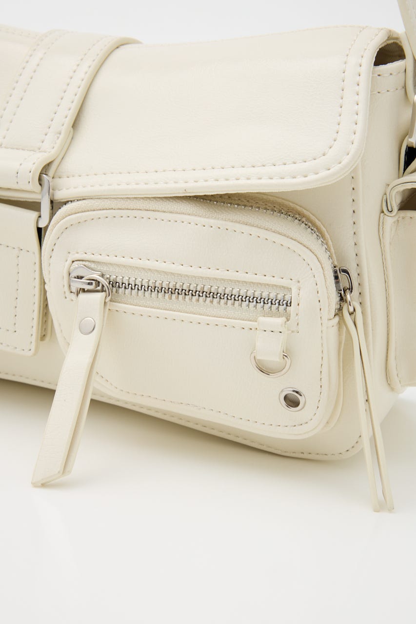 【1BUY5%OFF CAMPAIGN】MULTI POCKET SHOULDER バッグ WHT FREE