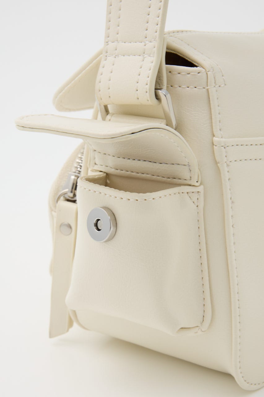 【1BUY5%OFF CAMPAIGN】MULTI POCKET SHOULDER バッグ WHT FREE