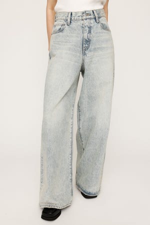 SLY emmasly e/s ワイドデニム SLY（スライ）の「e／s JW WIDE FLARE PT ワイドフレア デニム