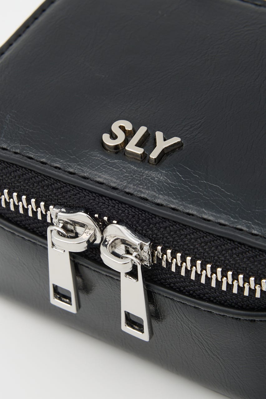 SQUARE MINI ポーチ BLK FREE