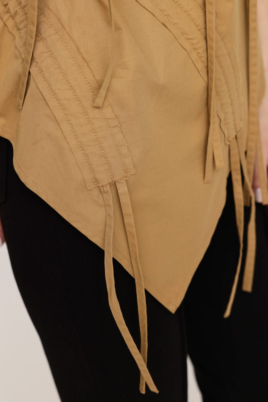 DRAWSTRING CAMI トップス BEG FREE