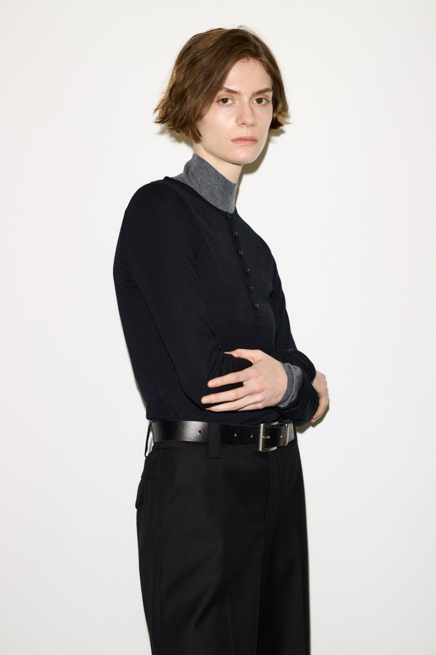 【THROW】SHEER FINE FIT HENLEY トップス BLK FREE