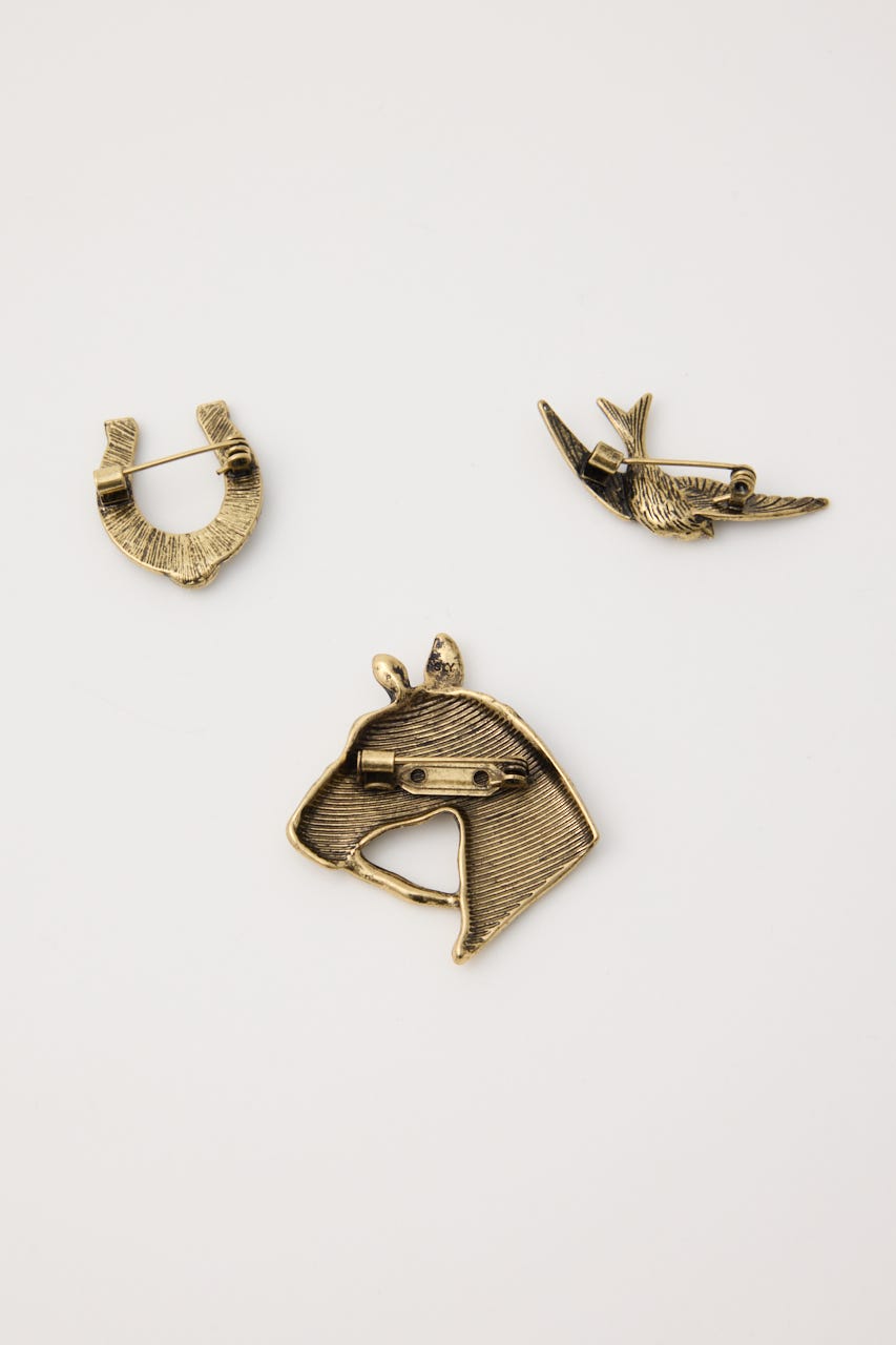 MOTIF BROOCH SET GLD FREE