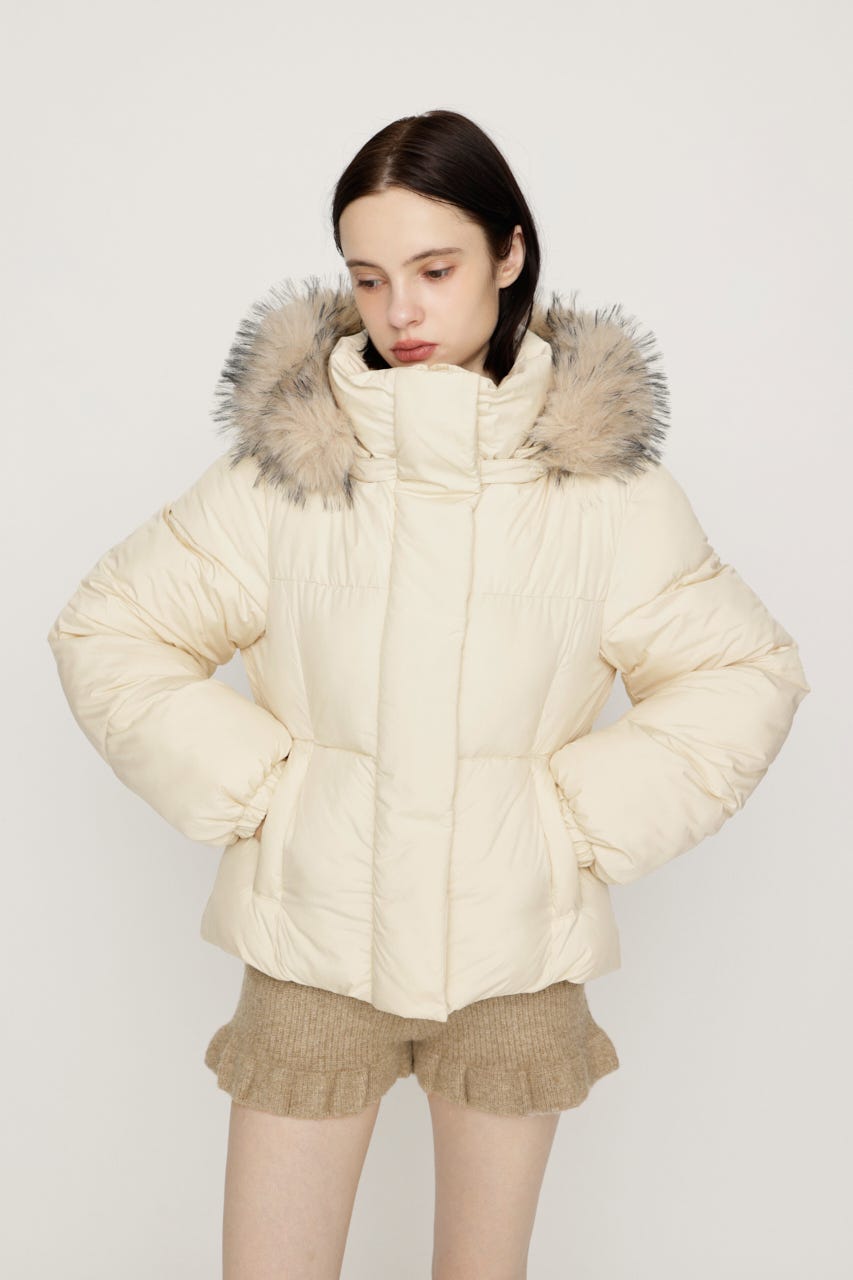 【AW PRE ORDER 第2弾】FUR HOODIE PUFFER SHAPED ジャケット IVOY FREE