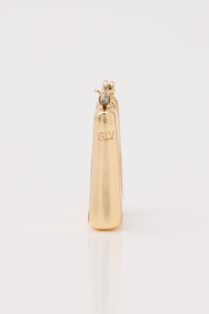 ASYMMETRY SHAPE ピアス GLD FREE