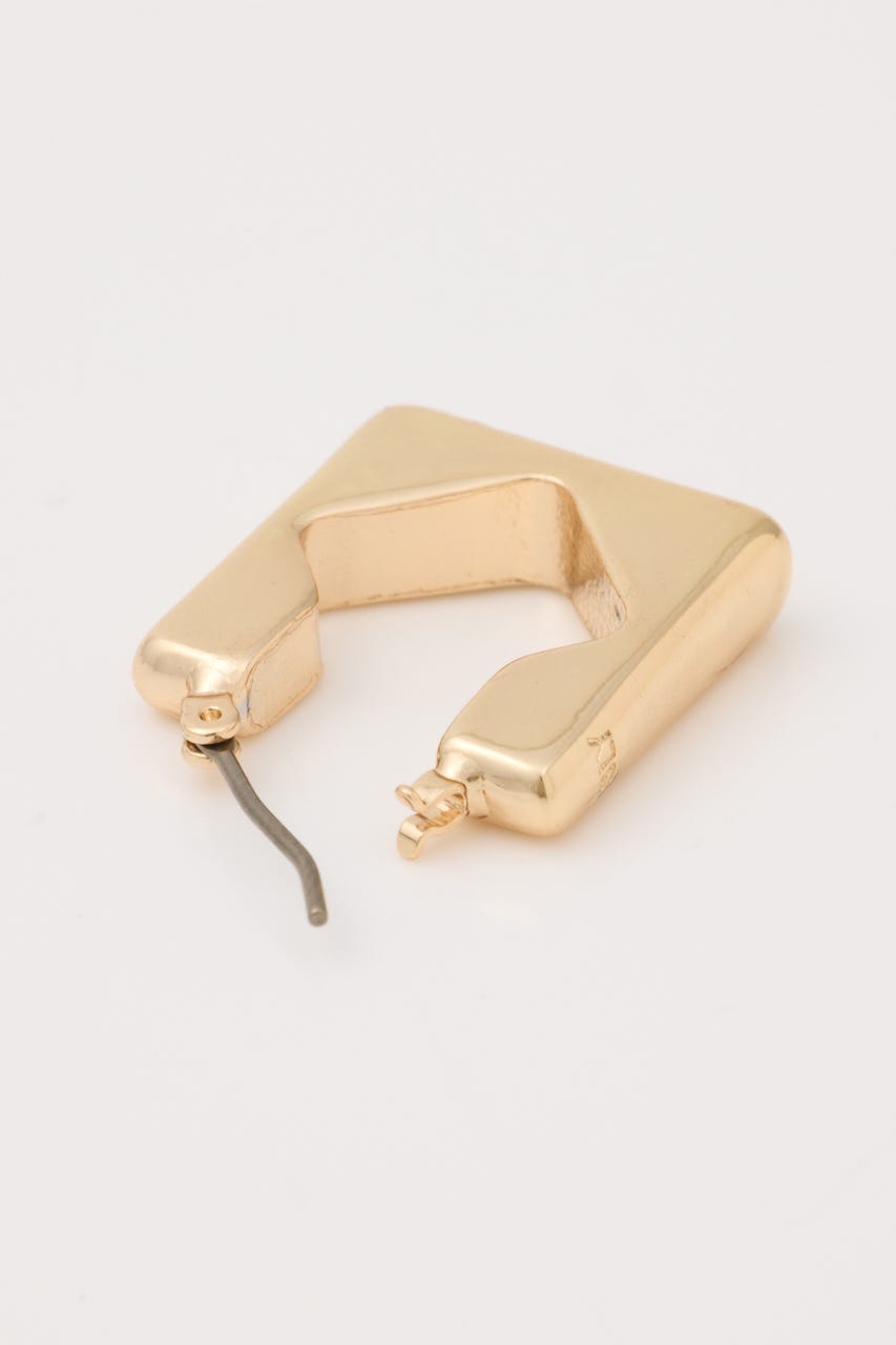 ASYMMETRY SHAPE ピアス GLD FREE