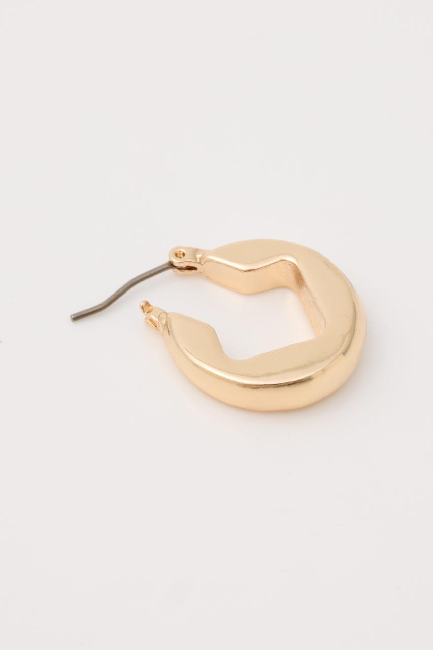 ASYMMETRY SHAPE ピアス GLD FREE
