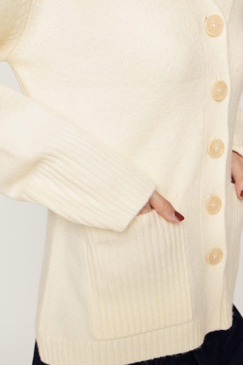 V NECK BUTTON カーディガン IVOY FREE