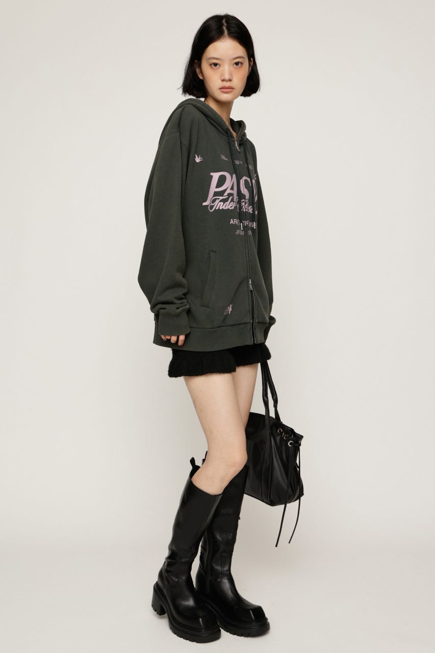 2 SIZE LOGO HOODIE L/BLK 2