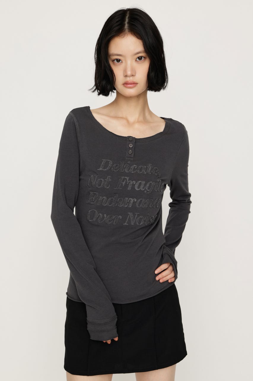 EMBROIDERY LOGO SLIM Tシャツ L/BLK FREE