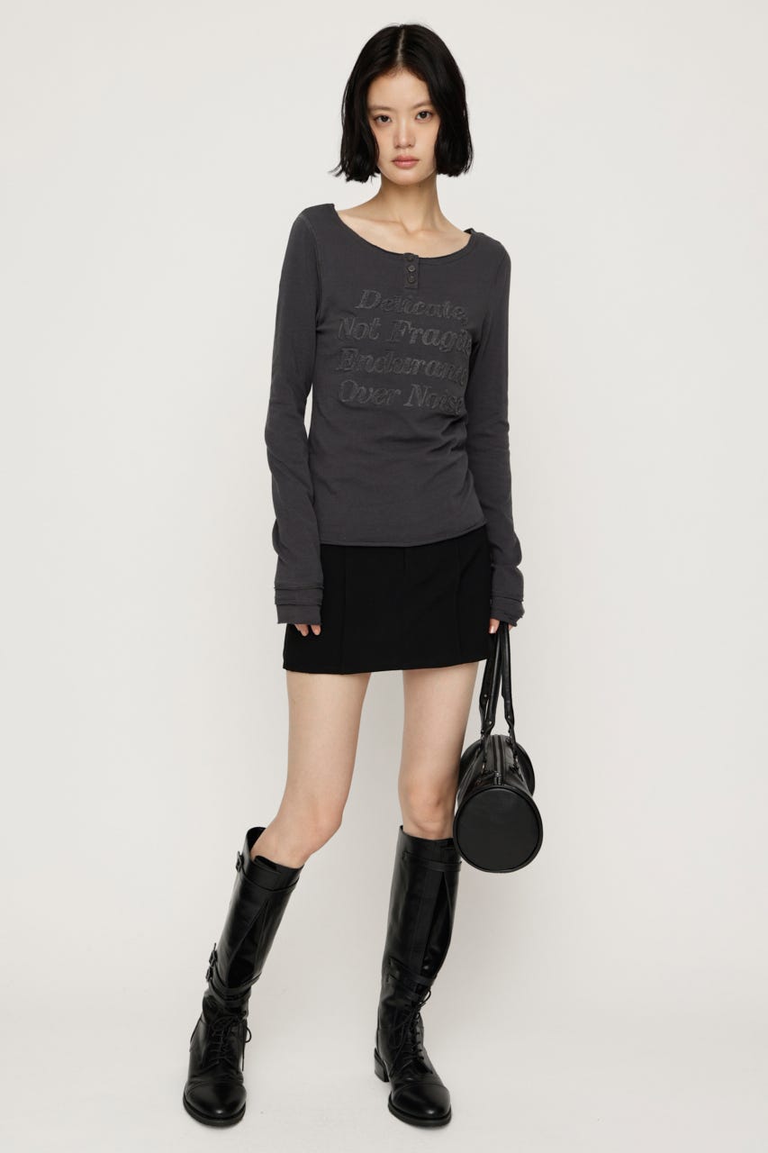 EMBROIDERY LOGO SLIM Tシャツ L/BLK FREE