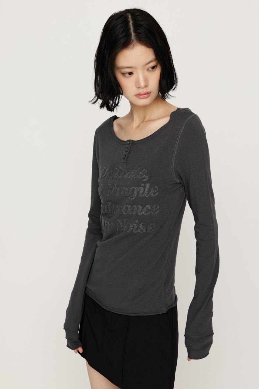 EMBROIDERY LOGO SLIM Tシャツ L/BLK FREE