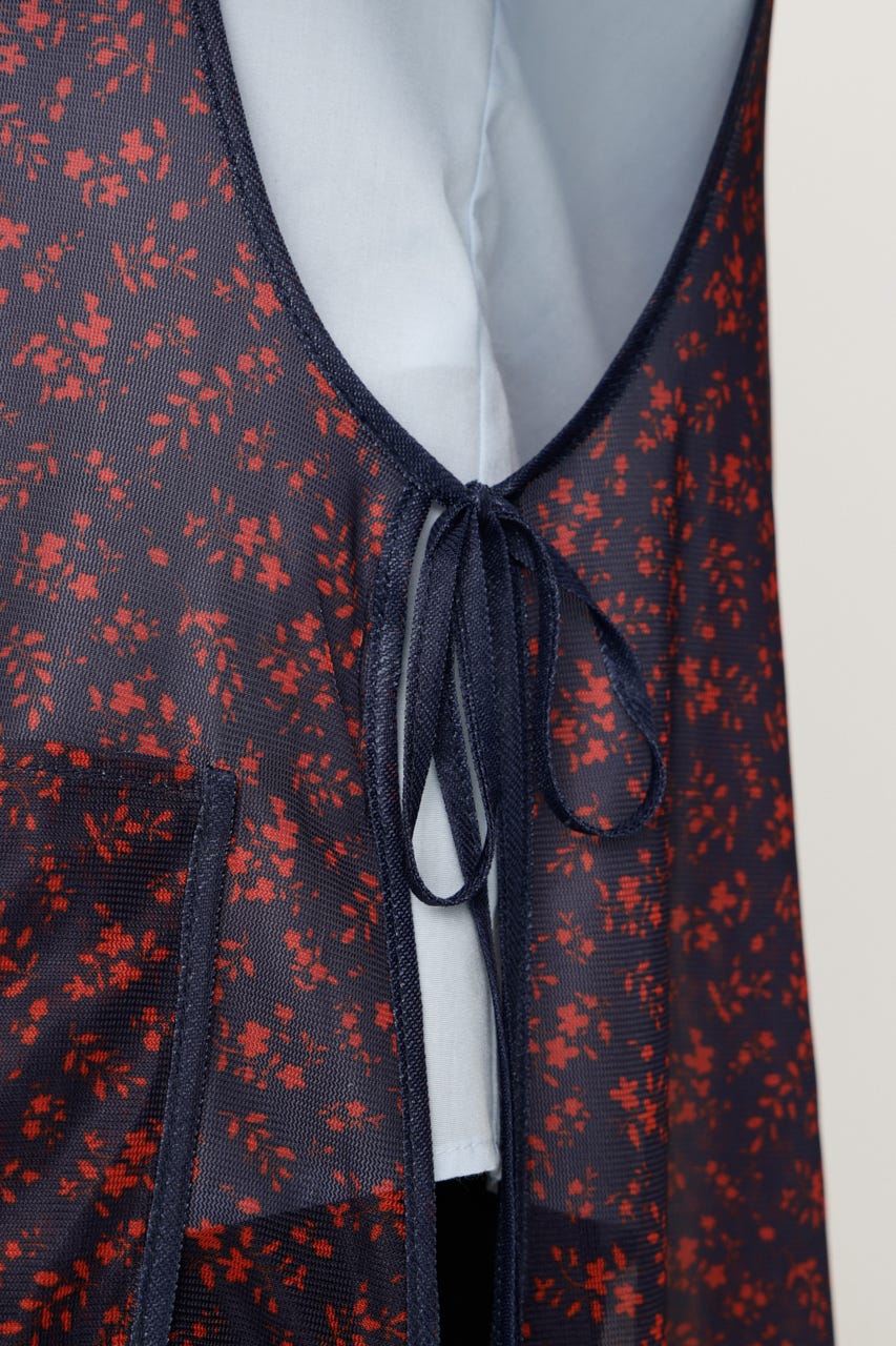 PIPING FRILL APRON M/RED FREE